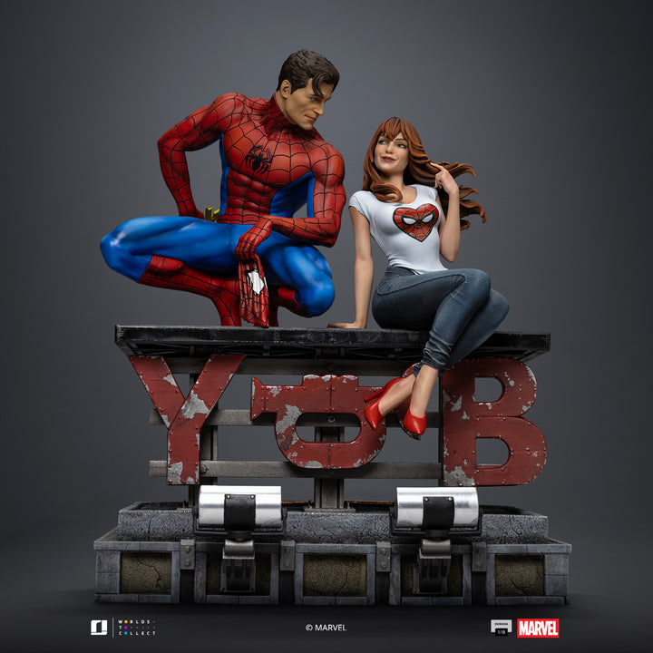 Iron Studios Marvel Comics Spider-Man and Mary Jane 1/6 Scale Limited Edition Diorama