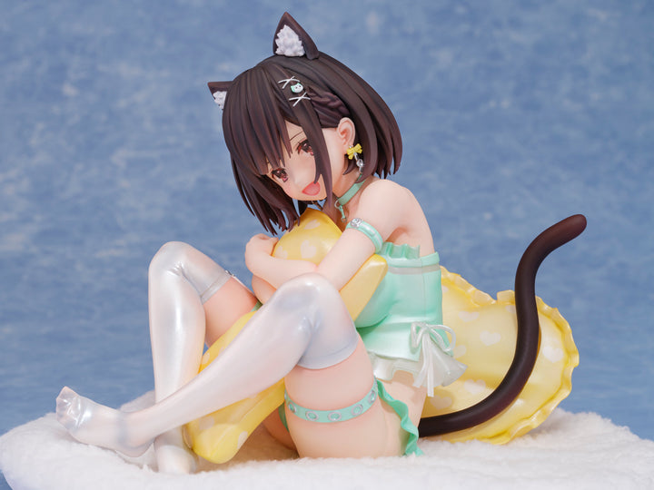 Gaou 1/6 Scale Figure Daishuku Hold Ayaka chan Mint Green Ver.