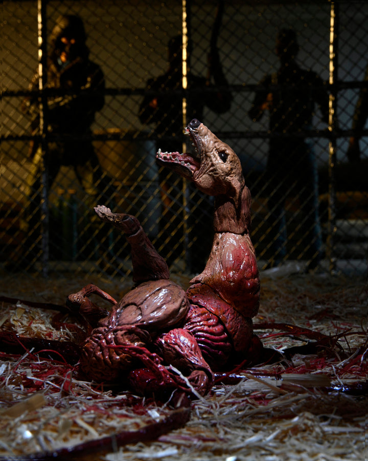 NECA The Thing Dog Creature Ultimate Deluxe 7" Scale Action Figure