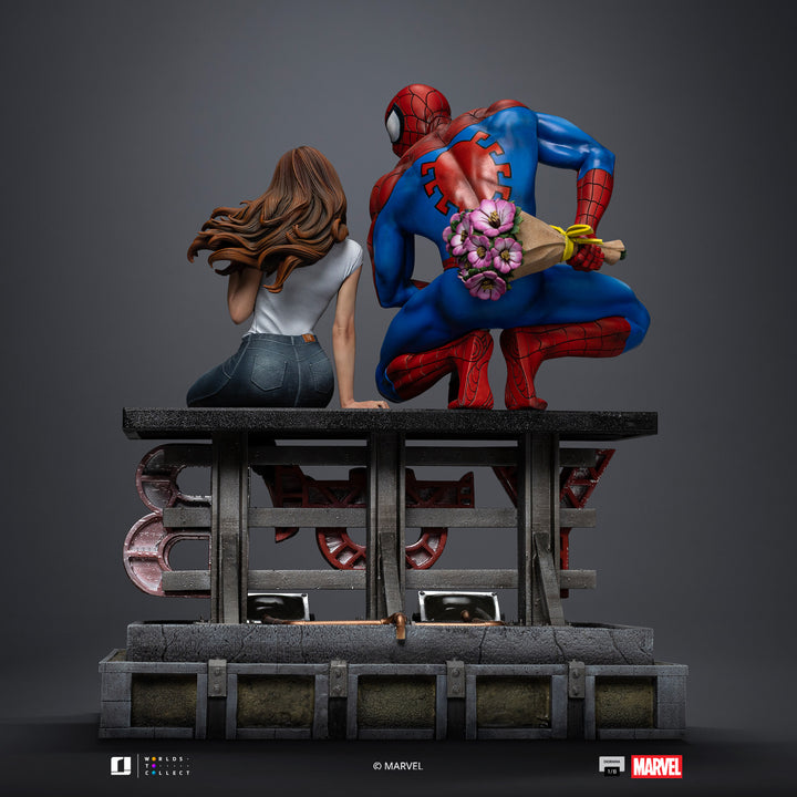 Iron Studios Marvel Comics Spider-Man and Mary Jane 1/6 Scale Limited Edition Diorama