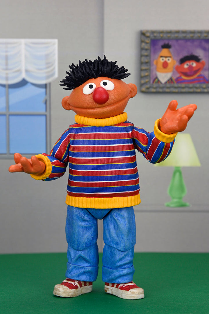 Sesame Street: Ernie Ultimate 7" Scale Action Figure