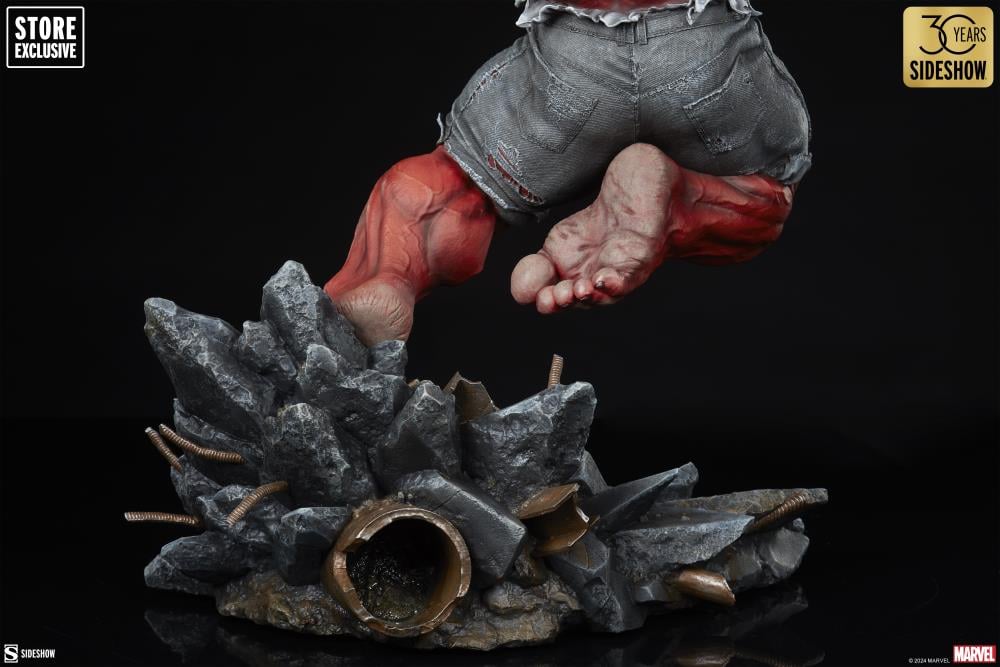 Sideshow Marvel Premium Format Red Hulk (Thunderbolt Ross) Exclusive 29" Statue