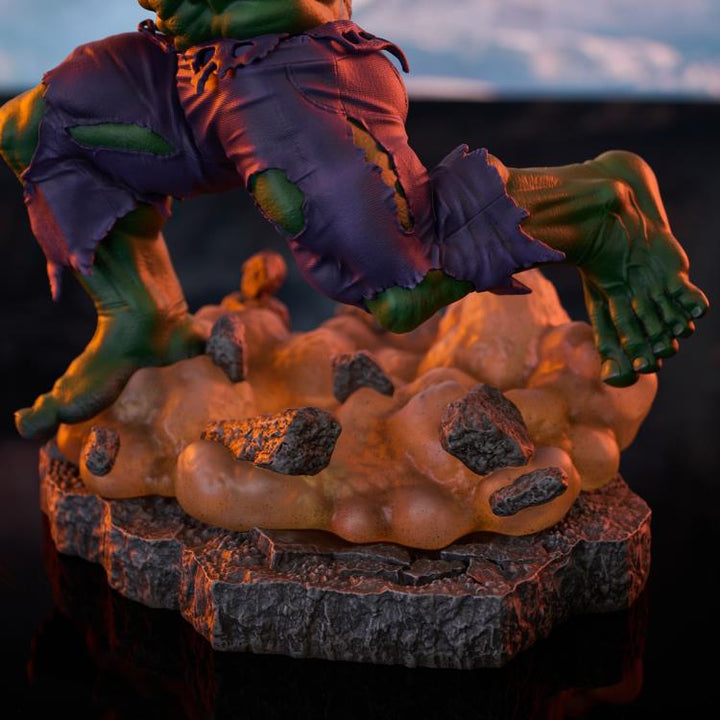 Marvel Gallery Immortal Hulk Figure Diorama