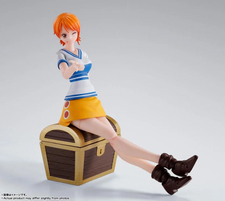 One Piece S.H.Figuarts Nami (Romance Dawn) Action Figure