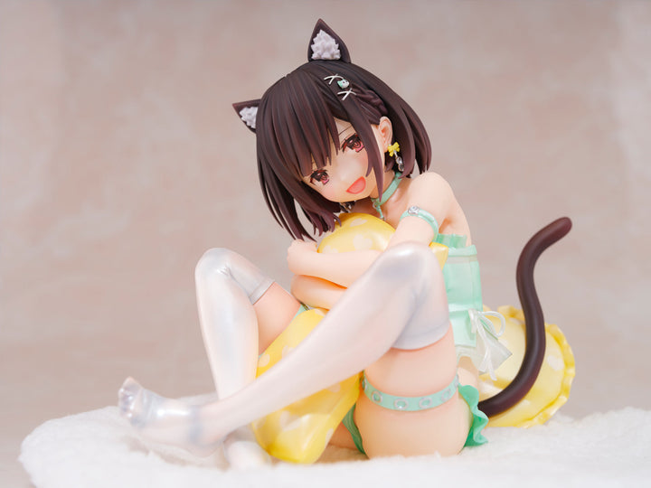 Gaou 1/6 Scale Figure Daishuku Hold Ayaka chan Mint Green Ver.