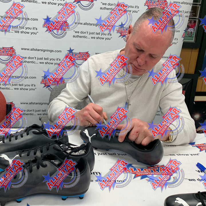 Rangers FC Paul Gascoigne Signed Boot (Framed)