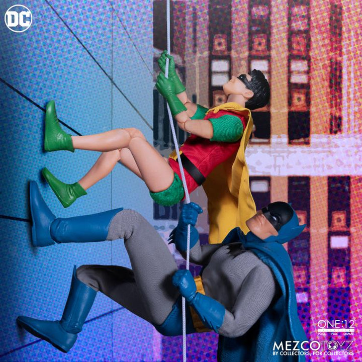 Mezco DC Comics One:12 Collective Robin (Golden Age Edition) Action Figure