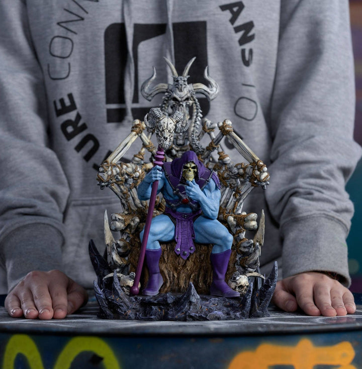 Iron Studios Masters of the Universe Deluxe 1/10 Art Scale Statue Skeletor On Throne