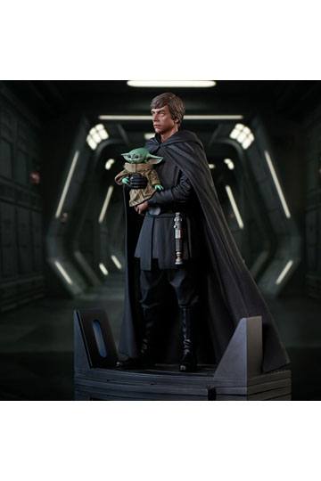Gentle Giant The Mandalorian Premier Collection Statue Luke Skywalker & Grogu - Infinity Collectables