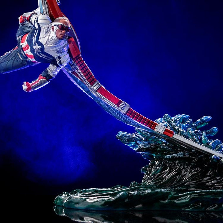 Iron Studios Diorama Series Captain America Sam Wilson 1/10 Deluxe Scale Limited Edition Statue
