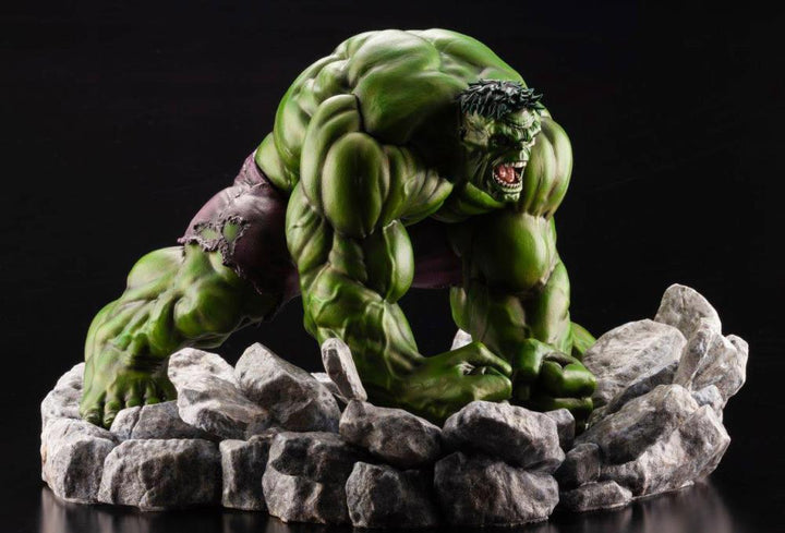 Marvel ArtFX Premier Hulk Limited Edition Statue