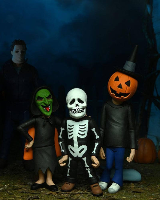 Halloween 3 Season Of The Witch Toony Terrors Trick Or Treaters 6" Scale Action Figure 3-Pack (Myers) (view 2)