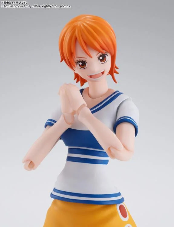 One Piece S.H.Figuarts Nami (Romance Dawn) Action Figure