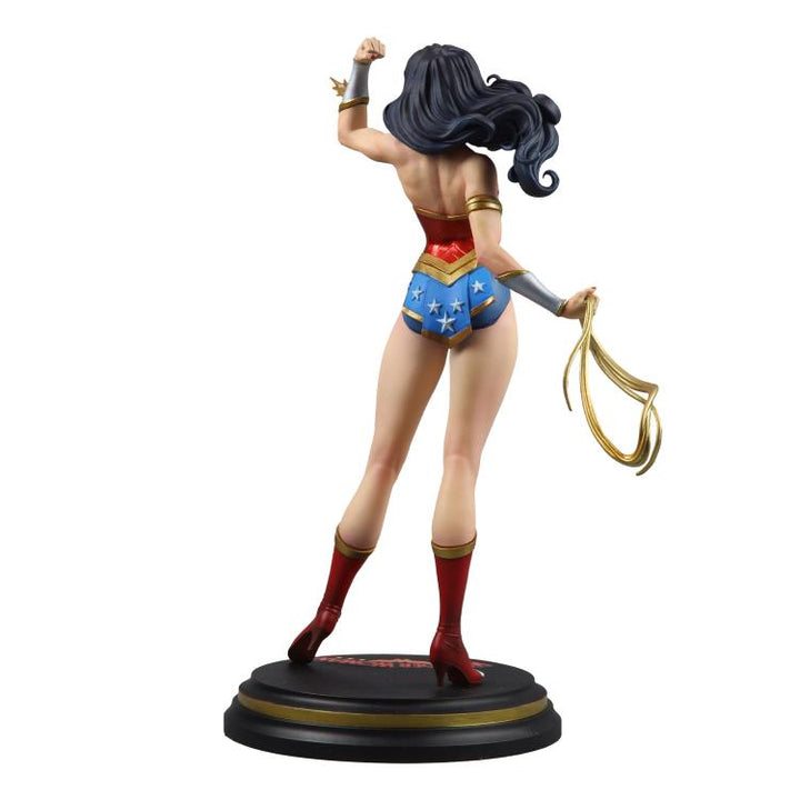 McFarlane Cover Girls Of the DC Universe Wonder Woman (J. Scott Campbell) 1/8 Scale Limited Edition Statue