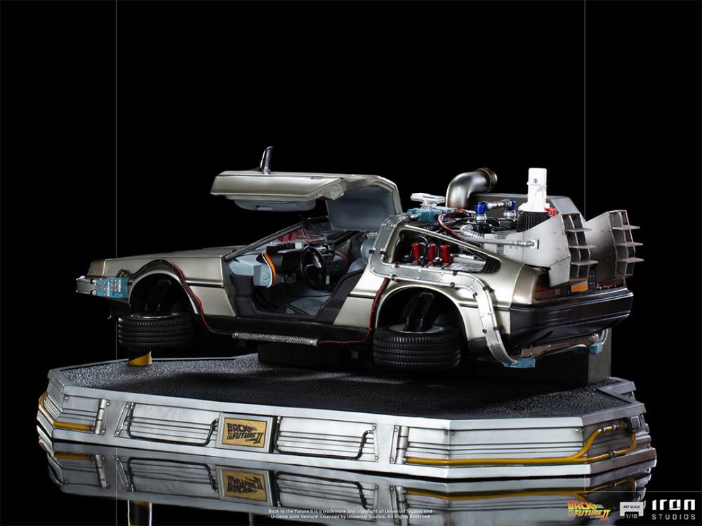 Iron Studios Back to the Future Part II DeLorean 1/10 Scale Deluxe Art Scale Limited Edition Statue