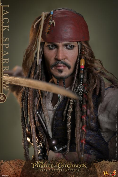 Hot Toys Pirates of the Caribbean Dead Men Tell No Tales Captain Jack Sparrow (Deluxe Version) 1/6th Scale Figure