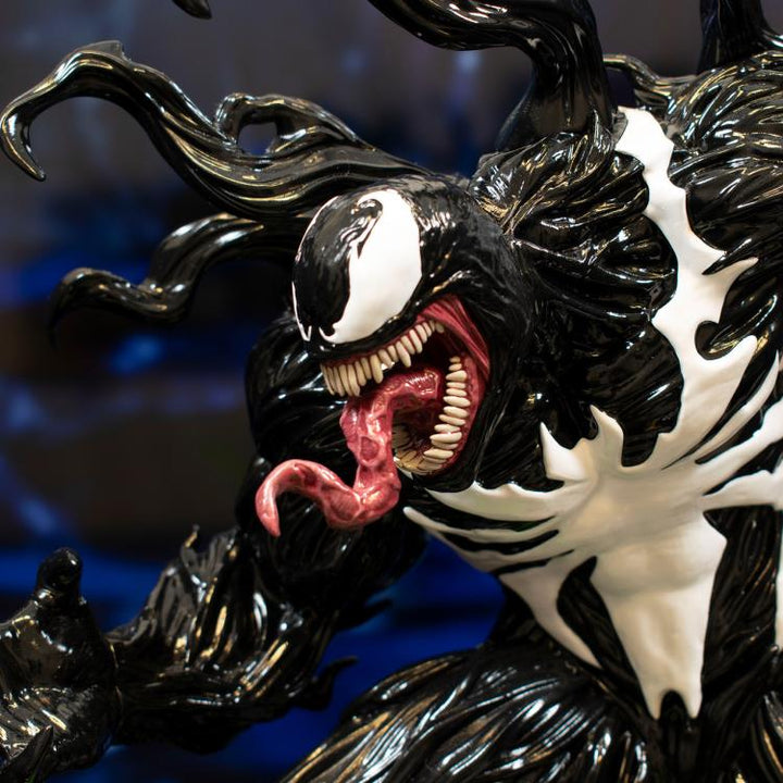 Marvel's Spider-Man 2 Gallery Venom (Gamerverse) Figure Diorama
