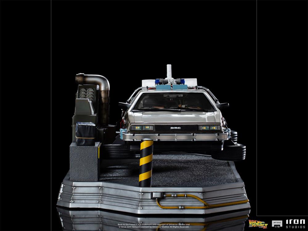Iron Studios Back to the Future Part II DeLorean 1/10 Scale Deluxe Art Scale Limited Edition Statue
