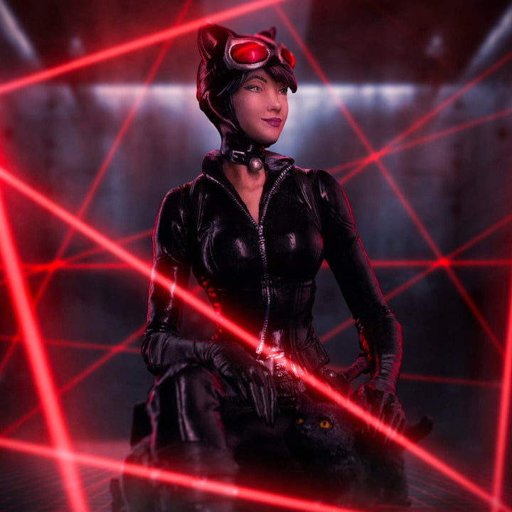 Iron Studios Gotham City Sirens Catwoman 1/10 Art Scale Limited Edition Statue