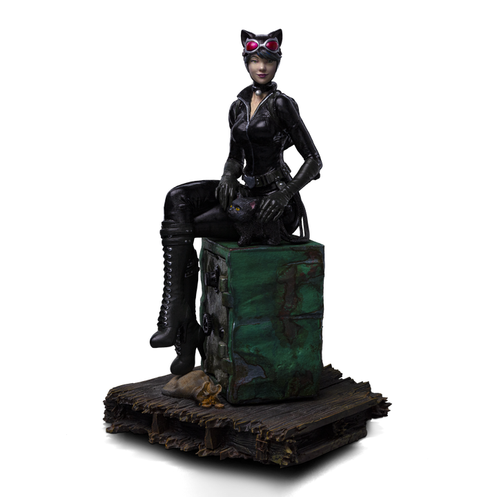 Iron Studios Gotham City Sirens Catwoman 1/10 Art Scale Limited Edition Statue