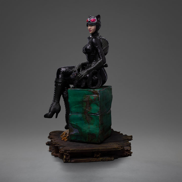 Iron Studios Gotham City Sirens Catwoman 1/10 Art Scale Limited Edition Statue