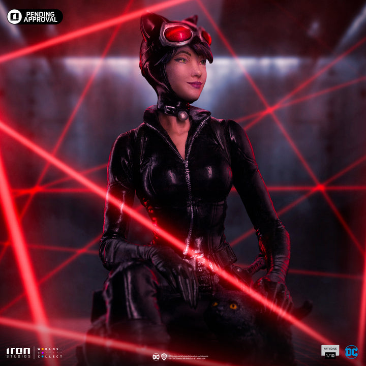 Iron Studios Gotham City Sirens Catwoman 1/10 Art Scale Limited Edition Statue