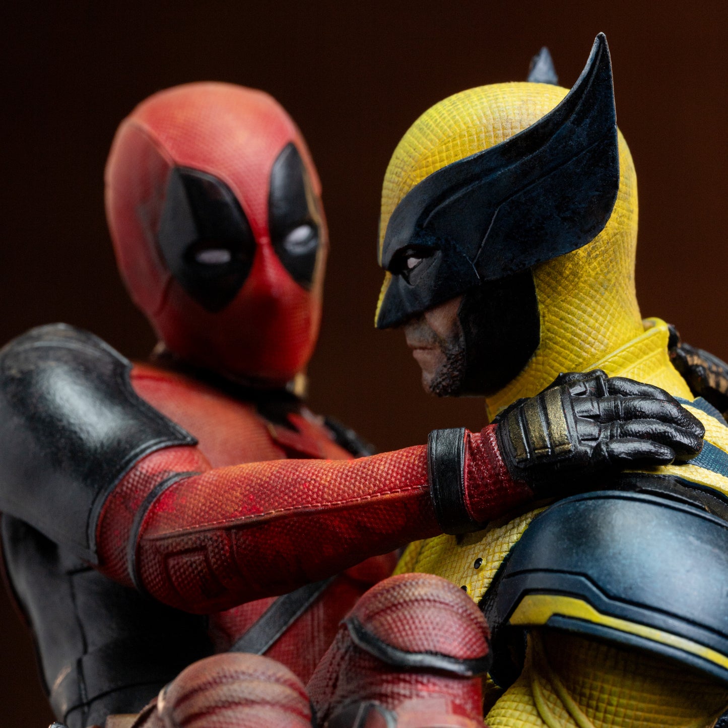 Iron Studios Marvel Deadpool 3 Deadpool & Wolverine 1/10 Deluxe Art Scale Limited Edition Statue *Exclusive