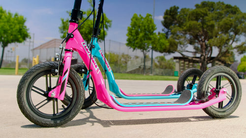 Razor Flashback Scooter (Blue)