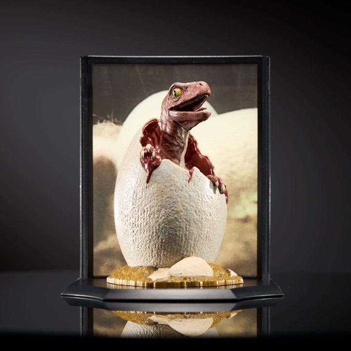 Jurassic Park Toyllectible Treasure Statue Raptor Life Finds A Way