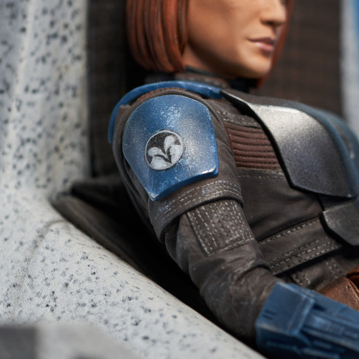 Star Wars The Mandalorian Premier Collection Bo-Katan on Throne 1/7 Scale Limited Edition Statue