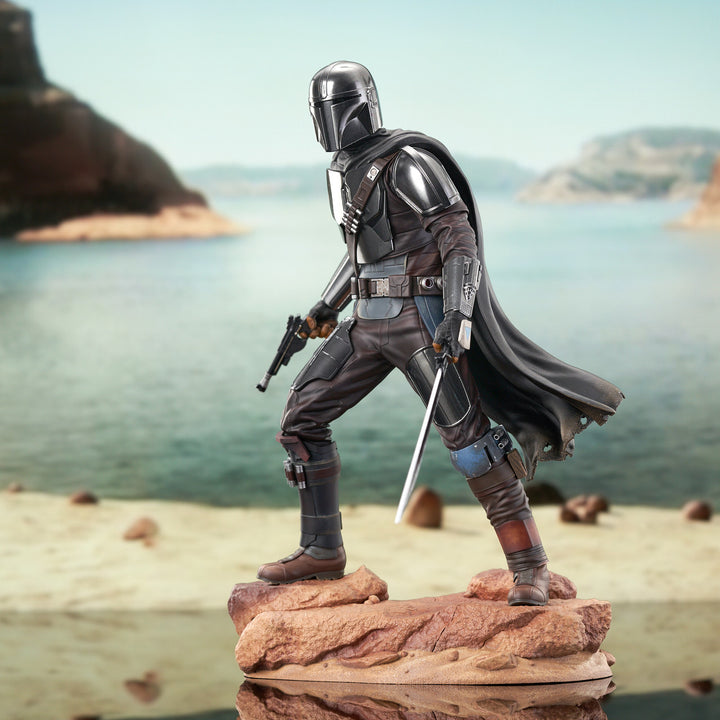 The Mandalorian Milestones Din Djarin 1/6 Scale Limited Edition Statue