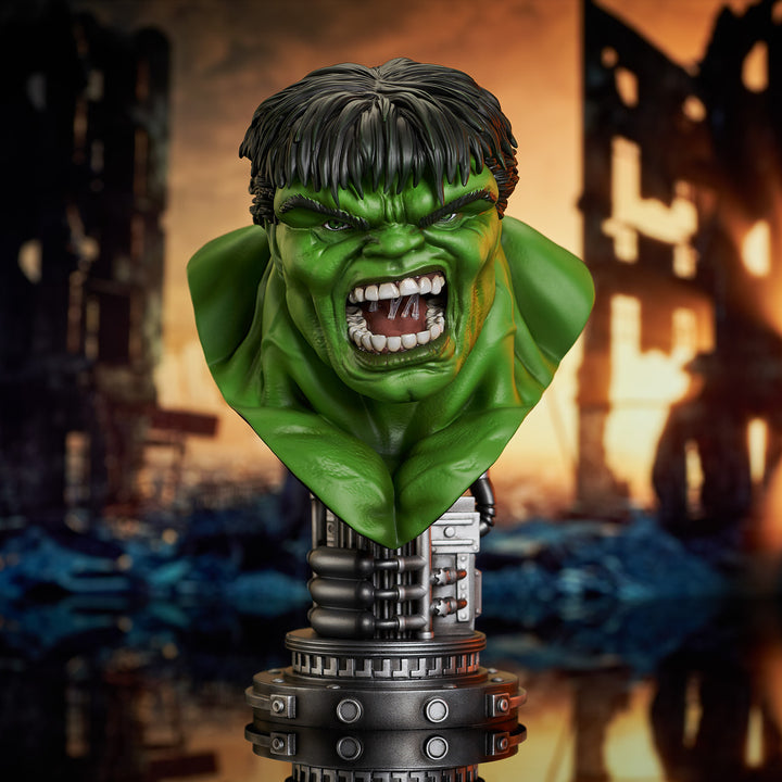 Marvel Legends in 3D Hulk 1/2 Scale Limited Edition Bust