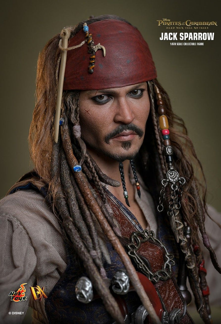 Hot Toys Pirates of the Caribbean Dead Men Tell No Tales Captain Jack Sparrow 1/6th Scale Figure