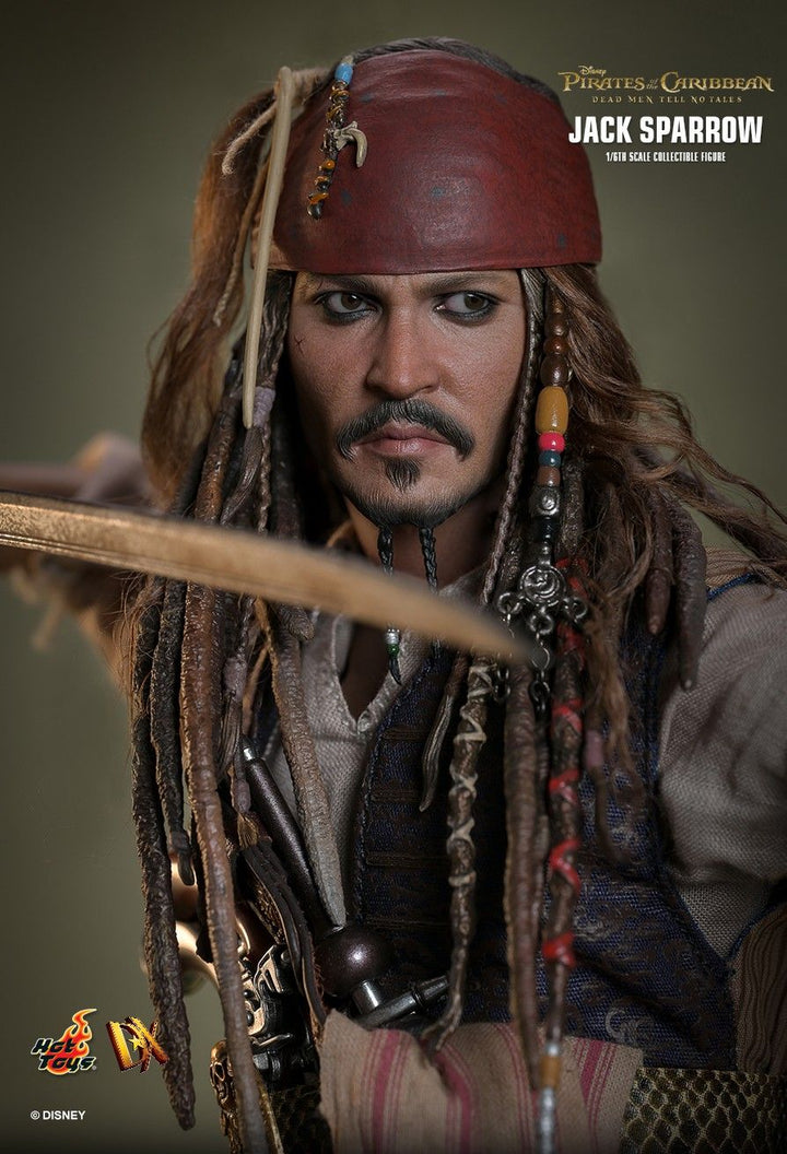 Hot Toys Pirates of the Caribbean Dead Men Tell No Tales Captain Jack Sparrow 1/6th Scale Figure