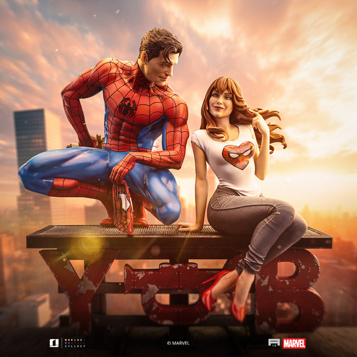 Iron Studios Marvel Comics Spider-Man and Mary Jane 1/6 Scale Limited Edition Diorama