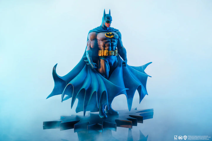DC Comics Batman (Classic Version) 1/8 Scale PX Previews Exclusive Statue