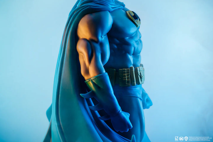 DC Comics Batman (Classic Version) 1/8 Scale PX Previews Exclusive Statue