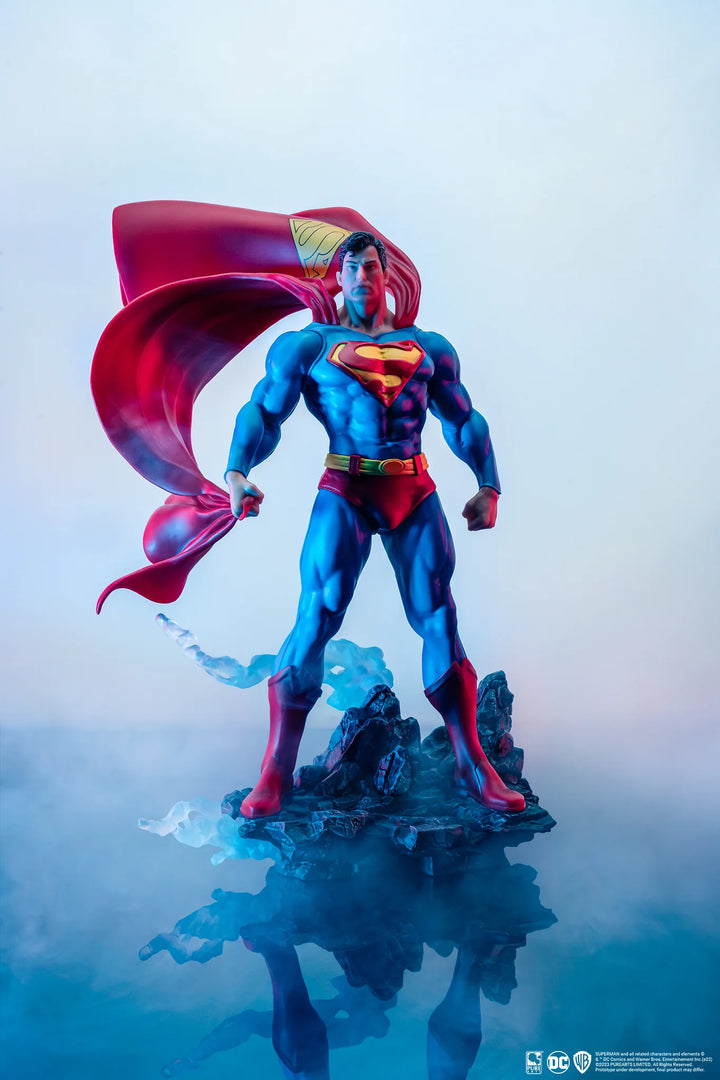 DC Comics Superman (Classic Version) 1/8 Scale PX Previews Exclusive Statue