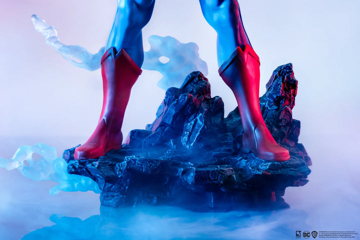 DC Comics Superman (Classic Version) 1/8 Scale PX Previews Exclusive Statue