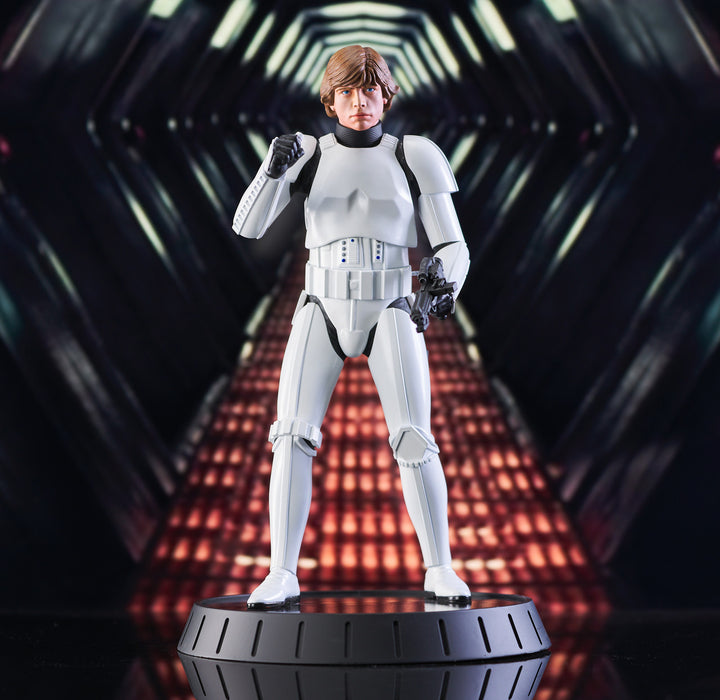 Star Wars: A New Hope Milestones Stormtrooper Luke Skywalker 1/6 Scale Limited Edition Statue