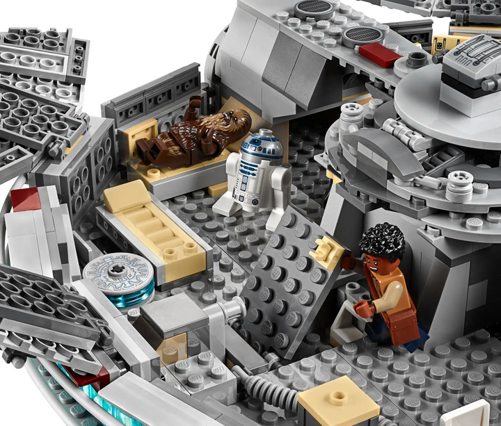 LEGO 75257 Star Wars Millennium Falcon Set