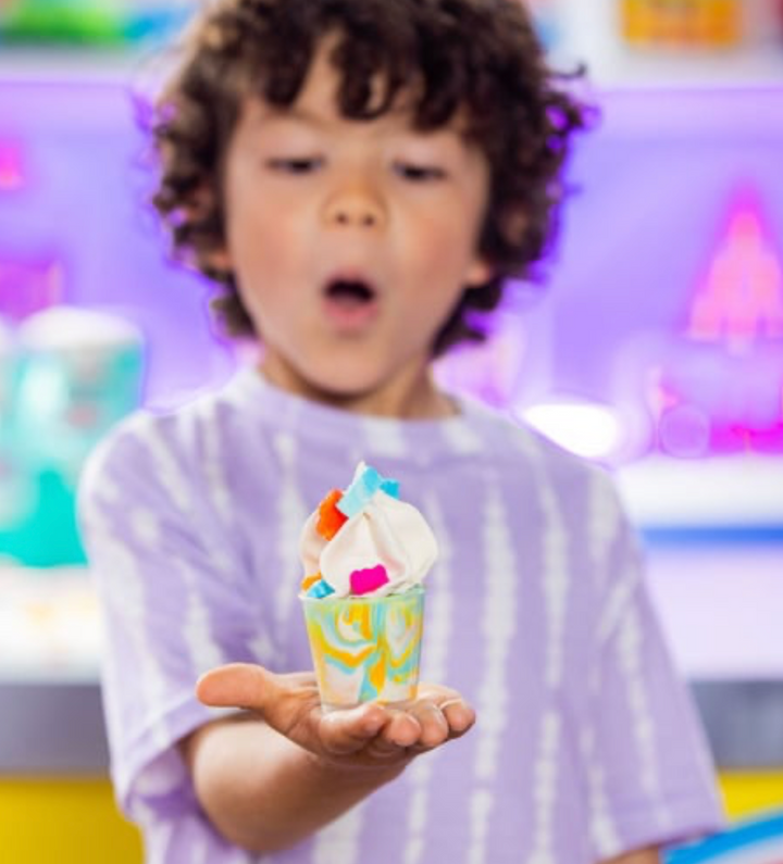 Play-Doh Kitchen Creations Super Colourful Cafe Playset