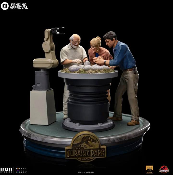 Iron Studios Jurassic Park Dino Hatching 1/10 Art Scale Statue