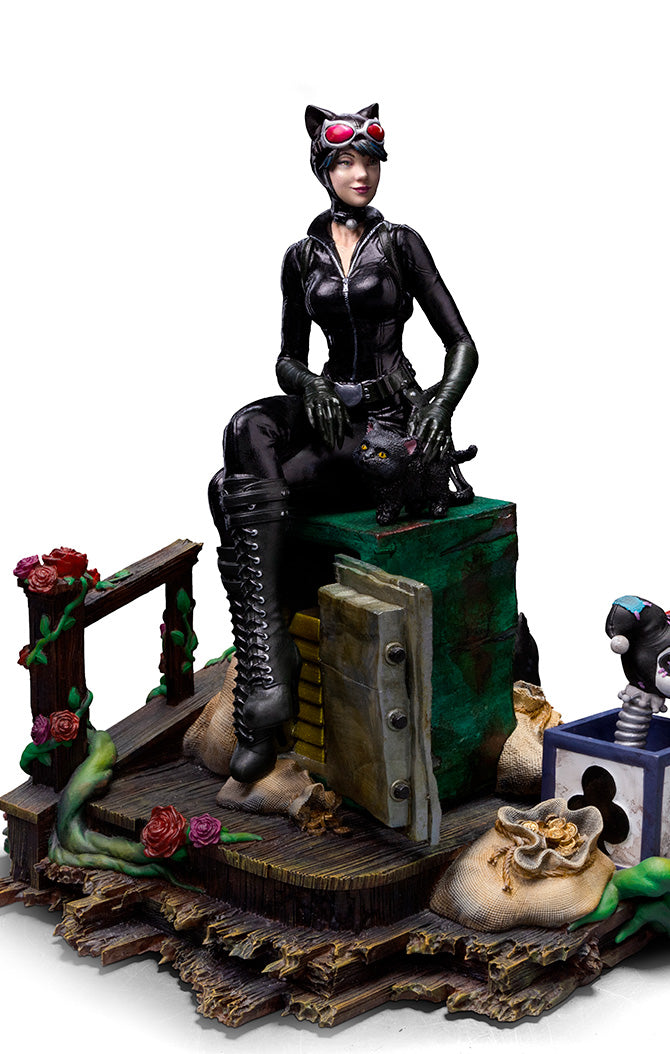Iron Studios Gotham City Sirens Catwoman 1/10 Deluxe Art Scale Limited Edition Statue
