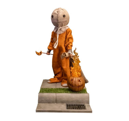 Trick 'r Treat Sam Deluxe 1:6 Scale Figure front view