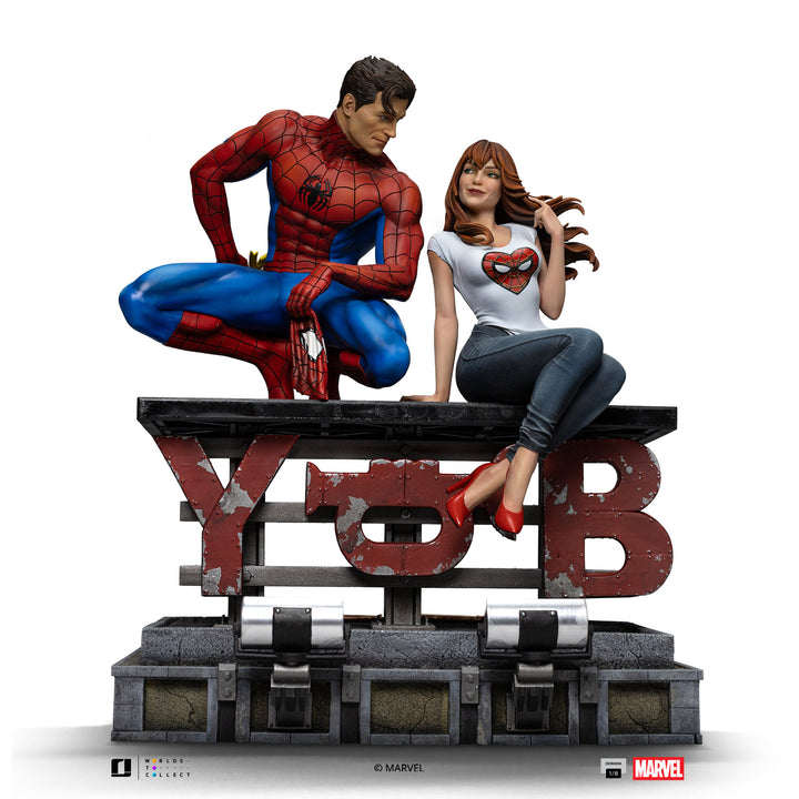 Iron Studios Marvel Comics Spider-Man and Mary Jane 1/6 Scale Limited Edition Diorama