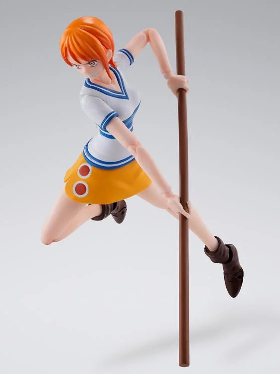 One Piece S.H.Figuarts Nami (Romance Dawn) Action Figure