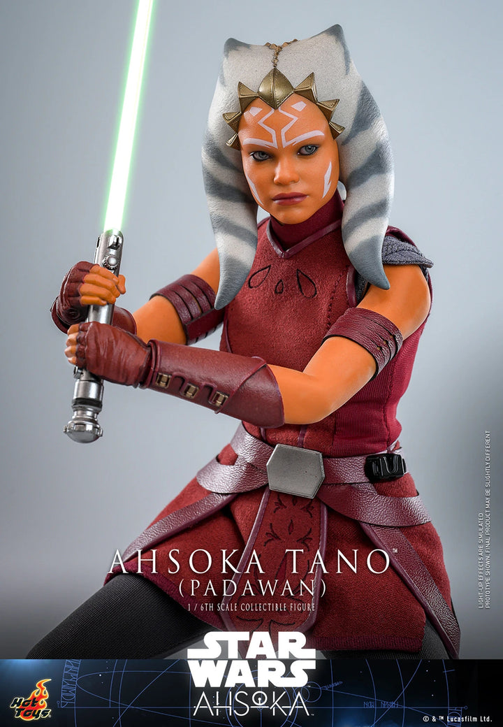 Hot Toys Star Wars Ahsoka Series Ahsoka Tano (Padawan) 1/6th Scale Figure