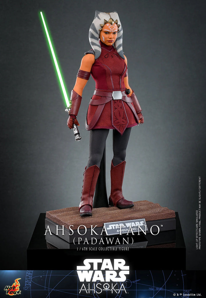 Hot Toys Star Wars Ahsoka Series Ahsoka Tano (Padawan) 1/6th Scale Figure