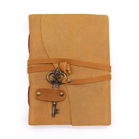 Oiled Tan Leather & Key - 200 pages - 13x18cm, alternate view